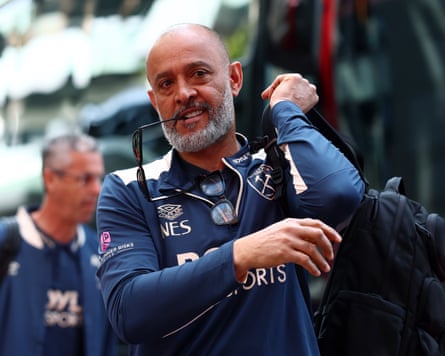 Nuno Espírito Santo arrives at Brentford before last weekend’s 3-0 defeat