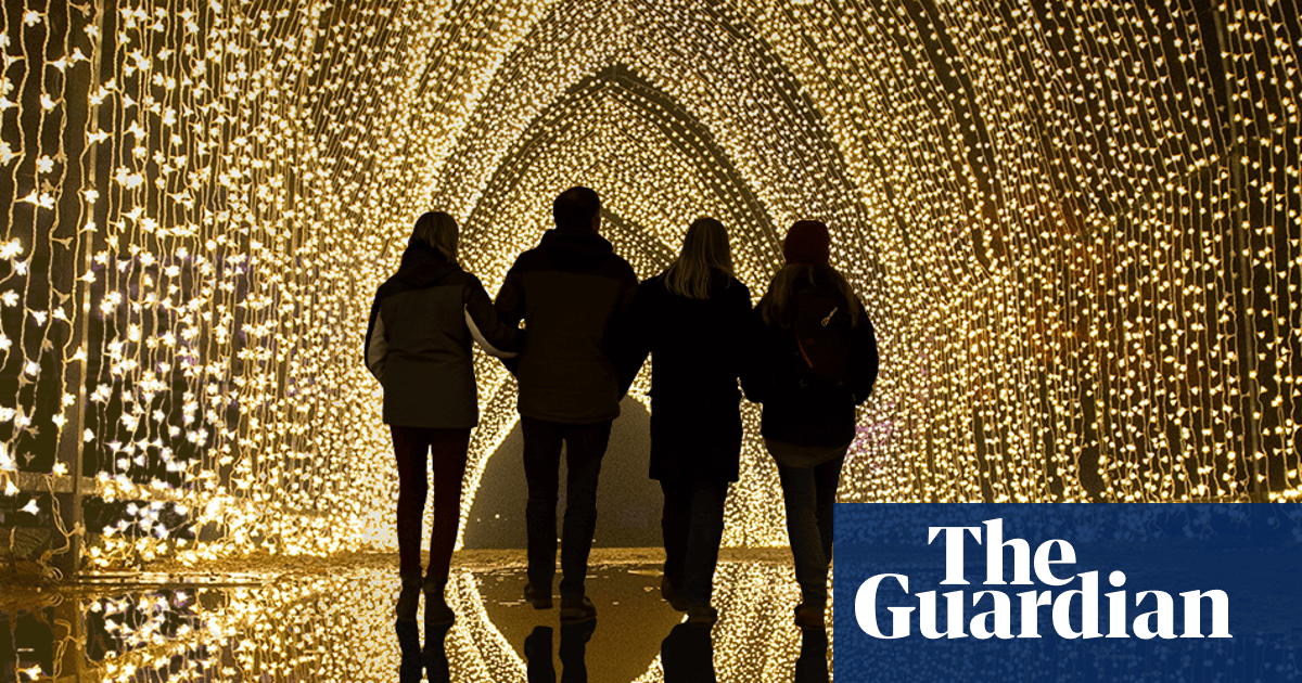 20 Of The Uk S Best Christmas Light Trails Christmas And New Year Holidays The Guardian York Christmas Lights 2021 Drive Park