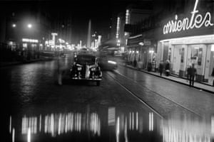 Corrientes esquina Uruguay, Buenos Aires,1936Gallery owner Jorge Mara - friend of HC“His nocturnal urban landscapes are comparable (in ambition and quality) to those of other famous photographers, cultivators of night photography, from the early decades of the twentieth century”.