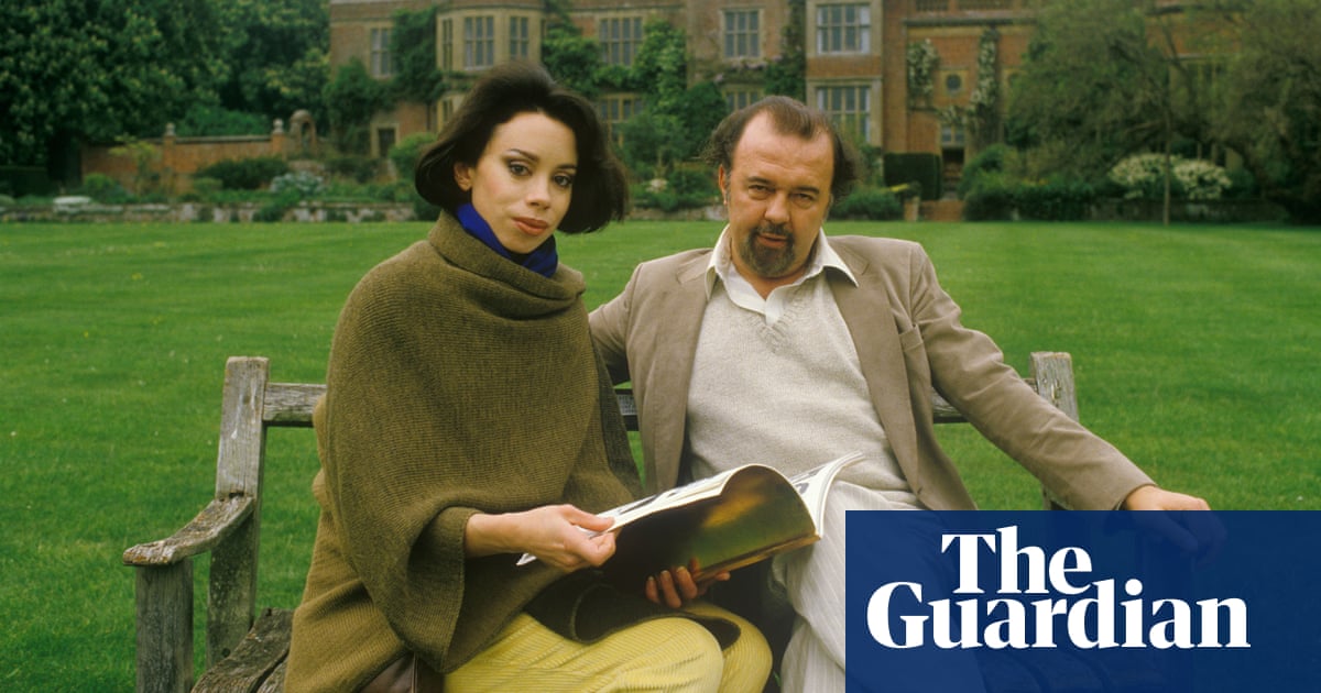 Maria Ewing, opera singer and ex-wife of Sir Peter Hall, dies aged 71