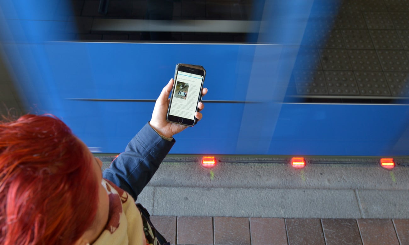 To be more visible to people looking down at their mobile phones, Haunstetterstraße station in Augbsurg, Germany has installed traffic lights at ground level.
