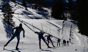 Hochfilzen, AustriaBiathletes compete during the men’s 15 km mass start race at the Biathlon World Championships