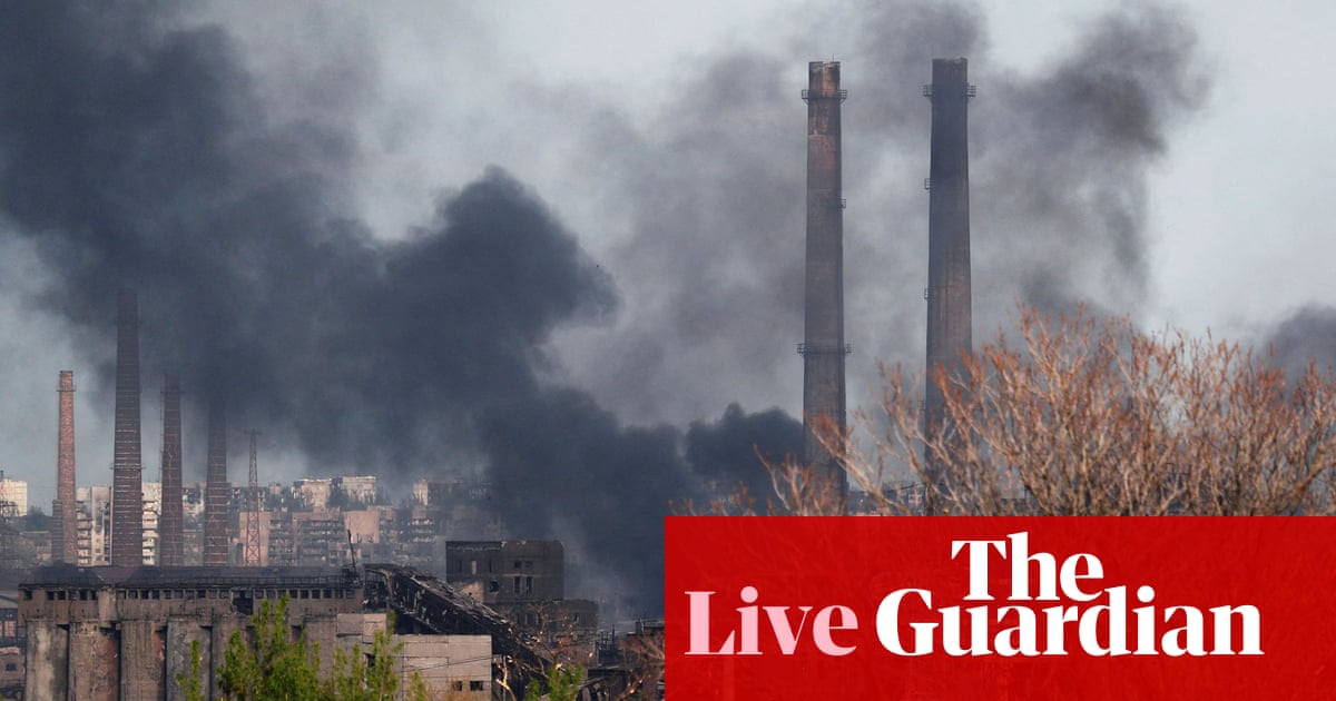 Rusland-Oekraïne oorlog: Russia attacks Azovstal plant after first civilians evacuated from steel works reach safety – live