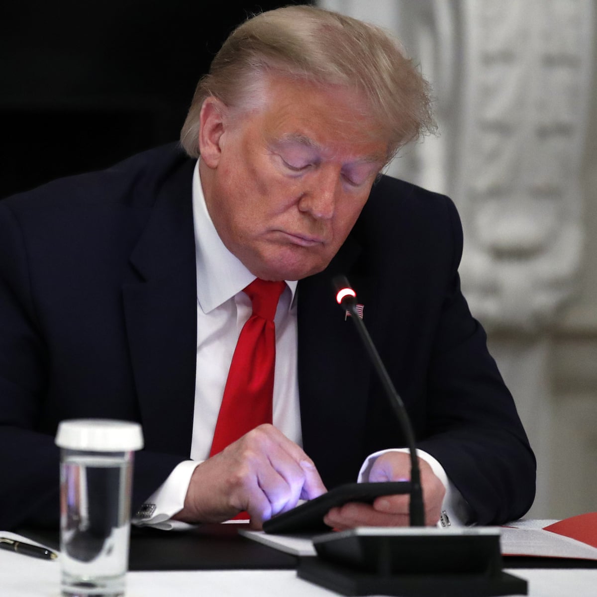 Trump's Twitter account was hacked, Dutch ministry confirms | Donald Trump | The Guardian