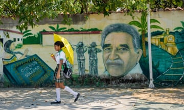 A mural depicting author Gabriel Gárcia Márquez in Aracataca.