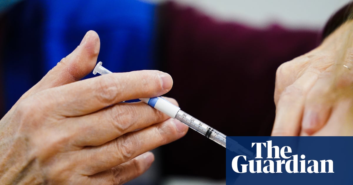 ‘Uncharted territory’: uncertainty as US vaccine guidance falls apart under Trump