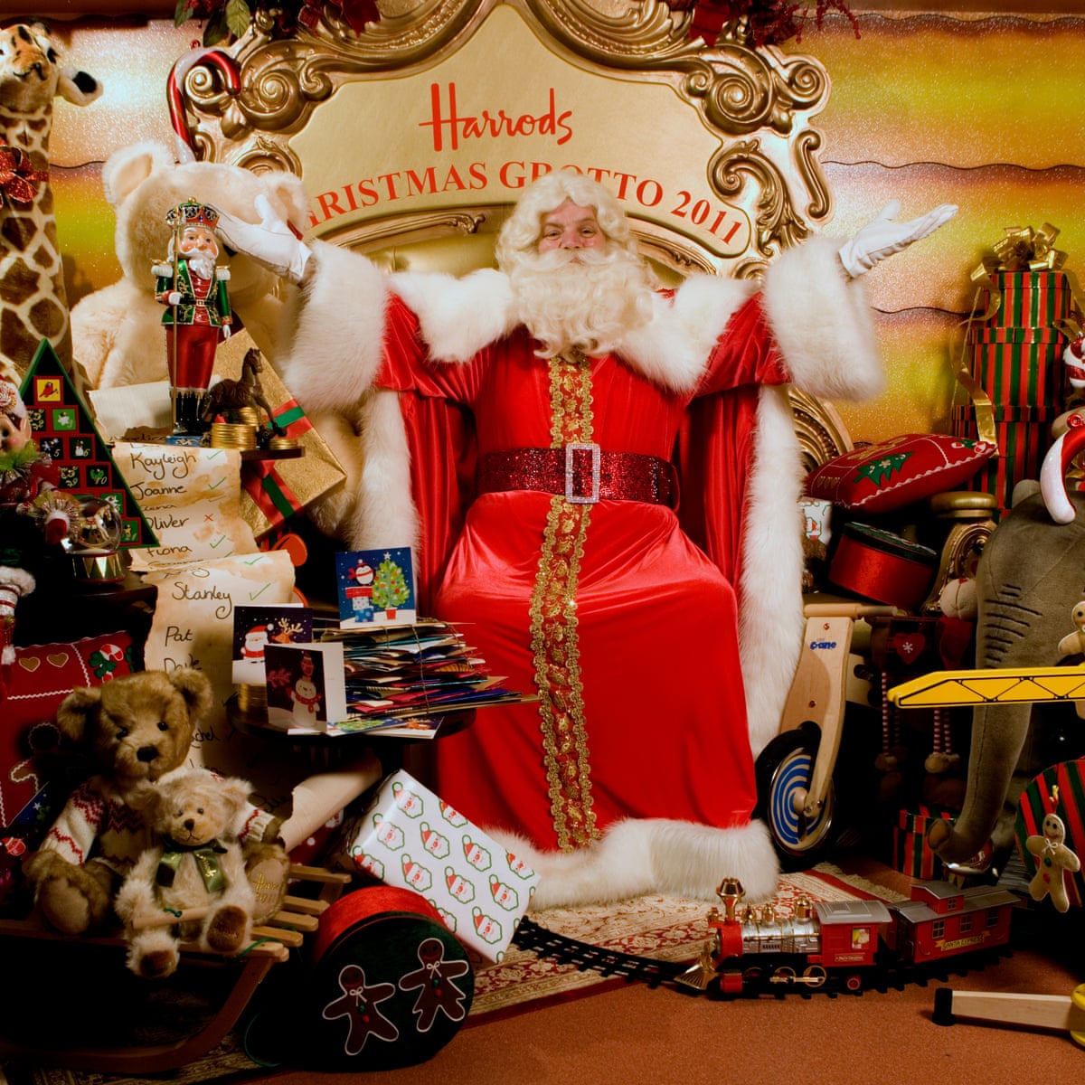 Harrods Limits Christmas Grotto To 2 000 Plus Spenders Harrods The Guardian