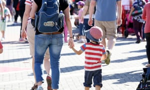 middle income families to be hardest hit by budget economists say