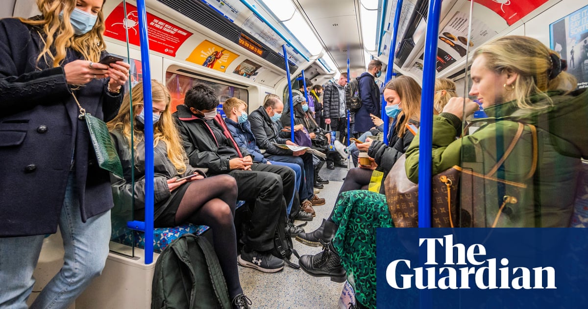 Tube journeys up 8% after work-from-home Covid guidance ends