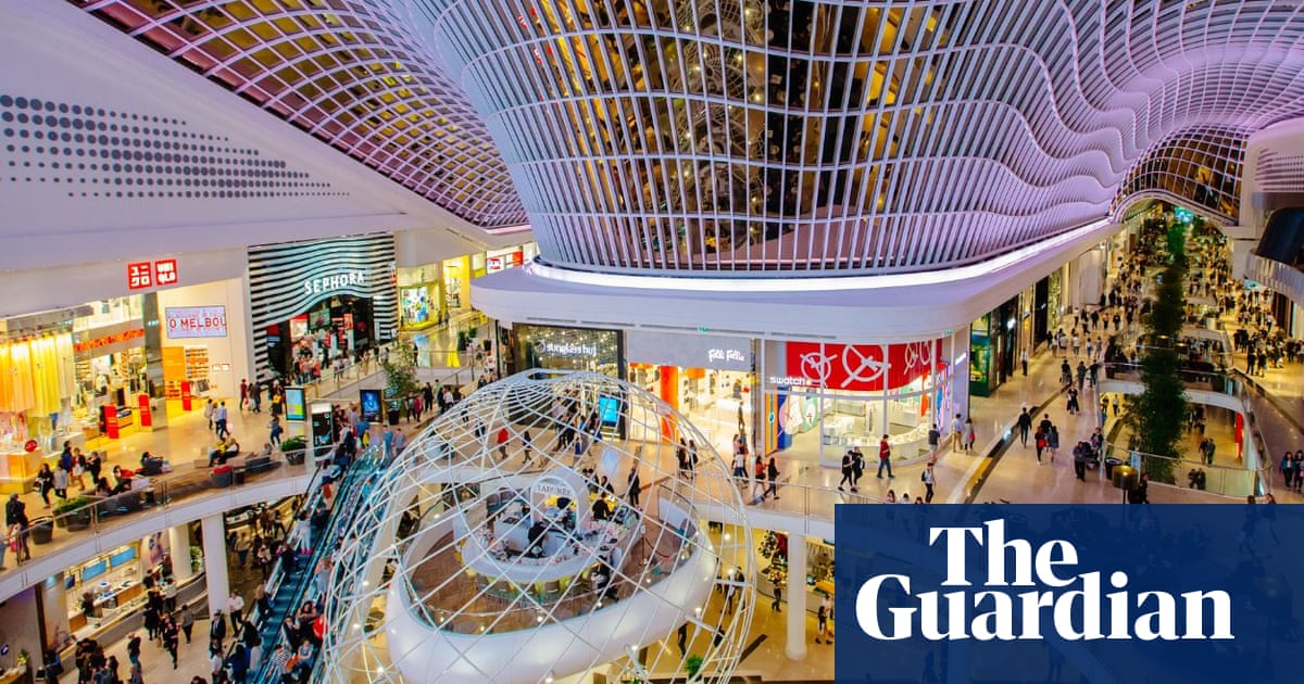 Malls After Midnight On Christmas Eve It S Like An Out Of Body