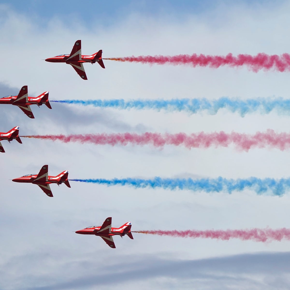 Red Arrows members investigated over alleged inappropriate behaviour |  Royal Air Force | The Guardian