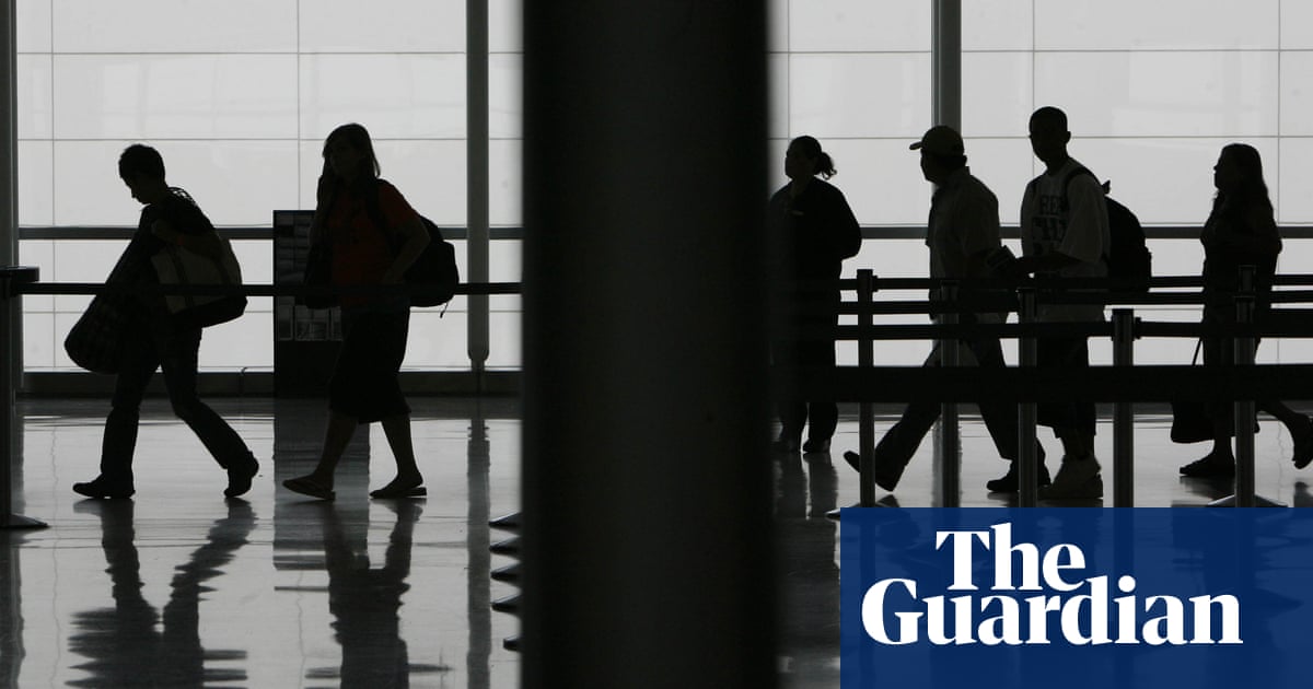 French scientist denied US entry after officers find phone messages criticizing Trump