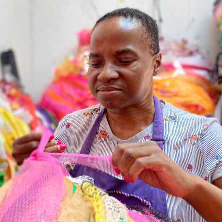 Nnena Kalu working on a piece