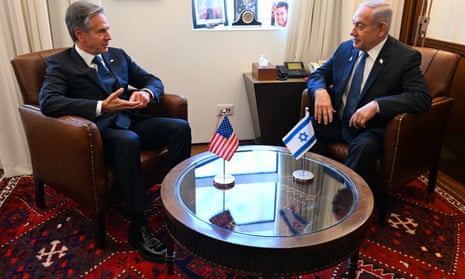 Antony Blinken (L) and Benjamin Netanyahu (R) meeting in Jerusalem.