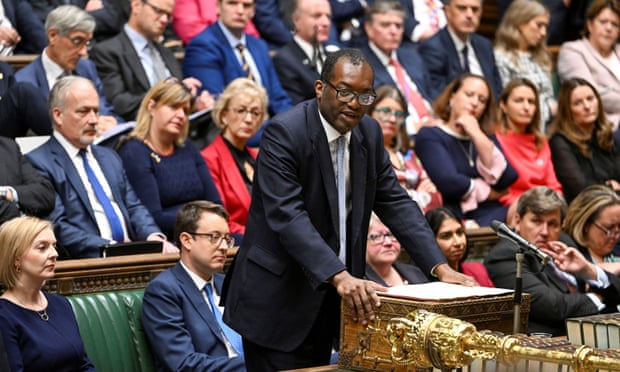Kwasi Kwarteng delivering his growth plan statement in the Commons
