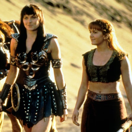 Lucy Lawless and Renee O’connor in Xena: Warrior Princess