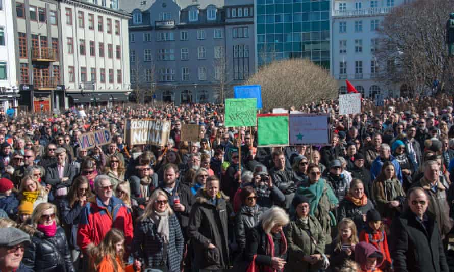 Thousands of Icelanders protest in the wake of the Panama Papers revelations.