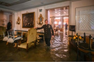 A room in the flooded Gritti Palace