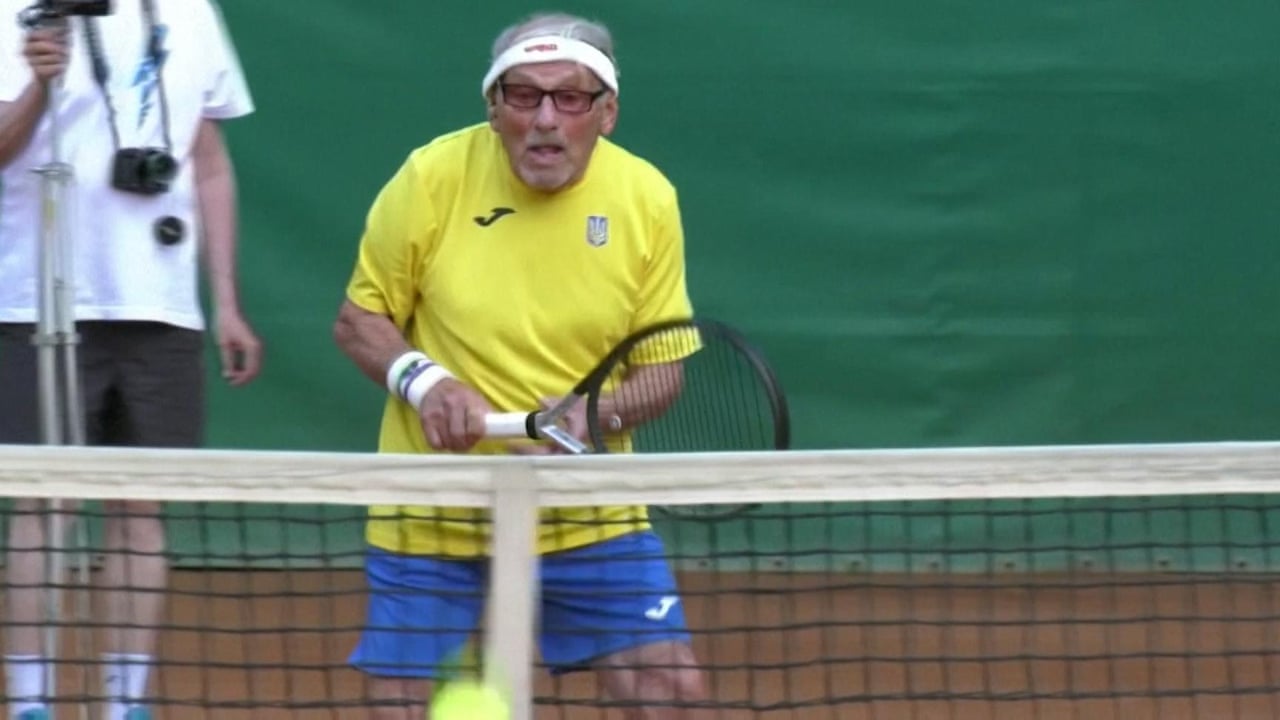 Familielid ergens bij betrokken zijn Wie World's oldest tennis player: 97 and still in the game – video | Sport |  The Guardian