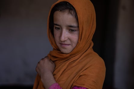 Naila, 10, from Wardak