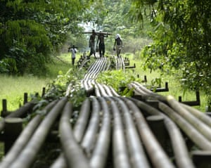 A 2006 image of Shell’s pipelines in the Utorogun, one of the areas which has seen unrest over the years.