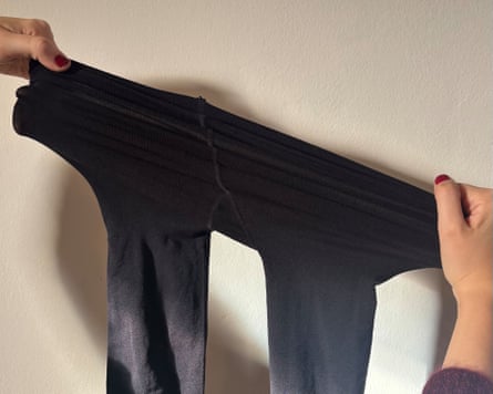 Snag tights stretch test