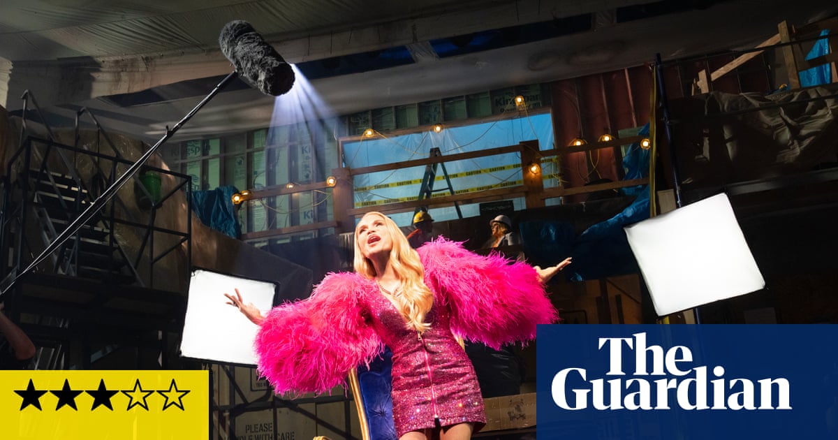 Crítica de ‘La Reina de Versalles’: Kristin Chenoweth brilla en un desmesurado musical de Broadway Crítica de ‘La Reina de Versalles’: Kristin Chenoweth brilla en un desmesurado musical de Broadway