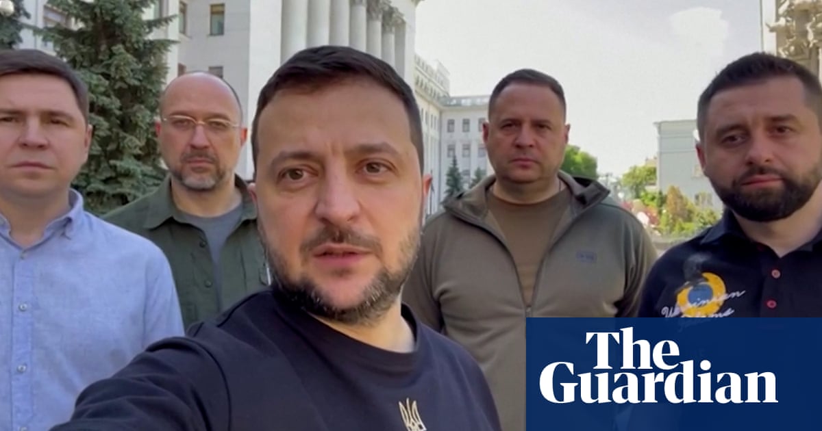 ‘Victory will be ours’: Zelenskiy marks 100th day of war – video