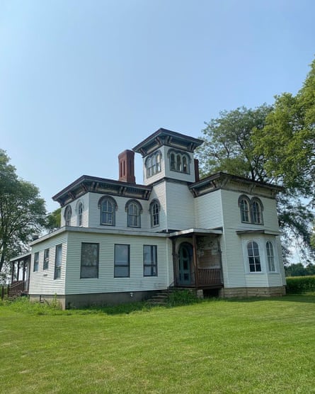 Bea and Mike Francis-MacRae’s five-bedroom property in Momence, Illinois.