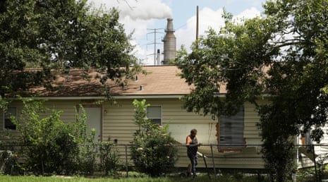 On the east side of Houston, the white plumes of the Texas oil and chemical refineries are a constant backdrop for residents of the Manchester neighborhood. 