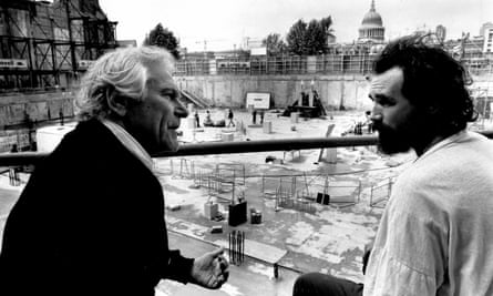 Sam Wanamaker and Mark Rylance at the site of the Globe in 1991.