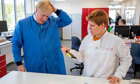 Boris Johnson in laboratory