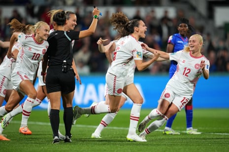 Simone Boye is just offside and the goal is ruled out