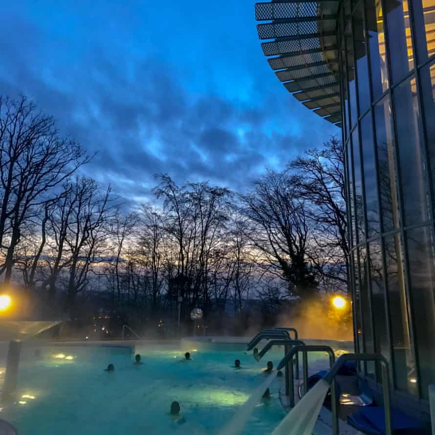 The 33C outdoor pool at Les Thermes de Spa, on a winter’s evening.