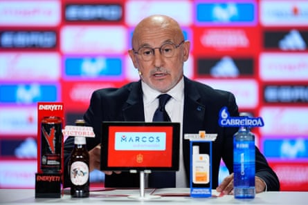 Luis de la Fuente announces his World Cup squad list