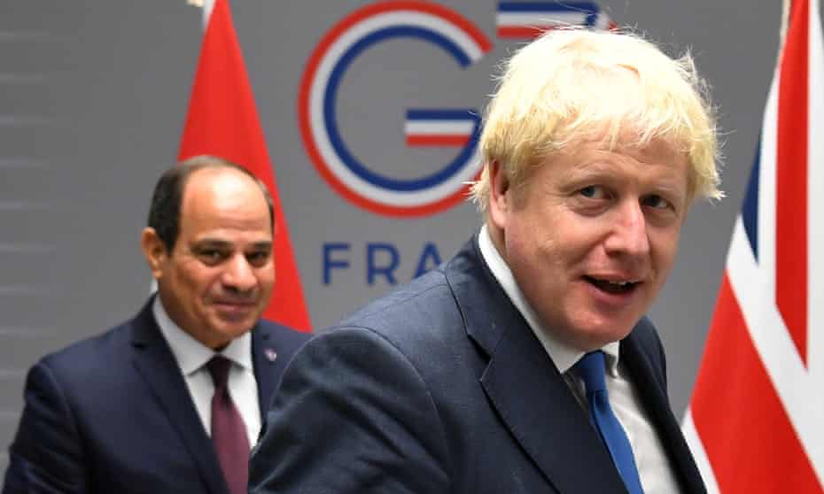 Egypt’s President Sisi (l) with Boris Johnson