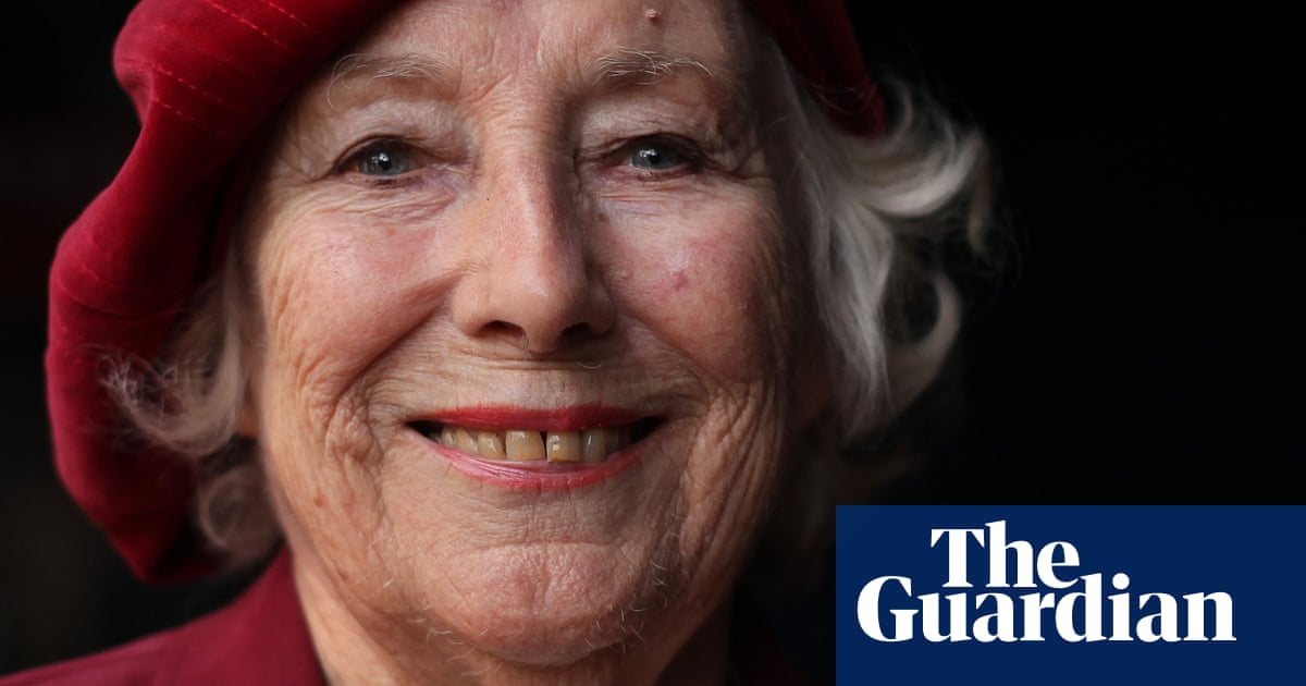 Dame Vera Lynn, singer and forces sweetheart, dies aged 103