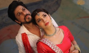 Shah Rukh Khan and Mahira Khan in Raees.