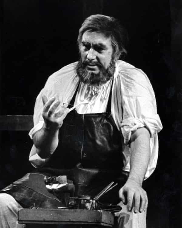 Norman Bailey in the role of Hans Sachs with English National Opera