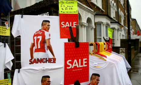 Cut-price Alexis Sánchez T-shirts on sale outside the stadium
