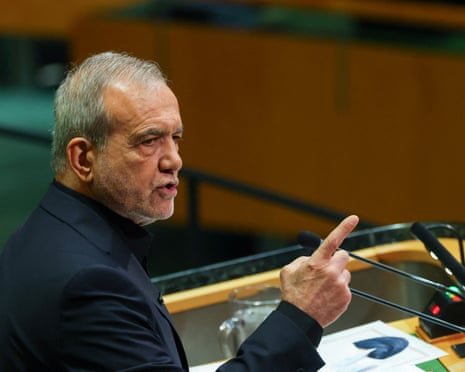 Ο πρόεδρος του Ιράν Πεζεσκιάν θα μιλήσει στη γενική συνέλευση του ΟΗΕ πριν ανέβει στη σκηνή ο Ζελένσκι – ζωντανά