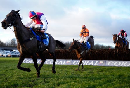Sean Bowen steers Haiti Couleurs to victory in the Welsh Grand National at Chepstow.