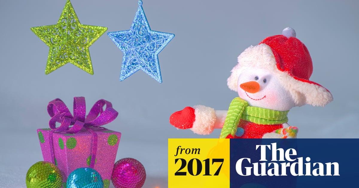 What Country Started the Tradition of Exchanging Gifts at Christmas? Discover!