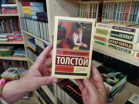 Stories involving crime and romance, as well as historical sagas, sci-fi and fantasy, are at a premium in Russia.