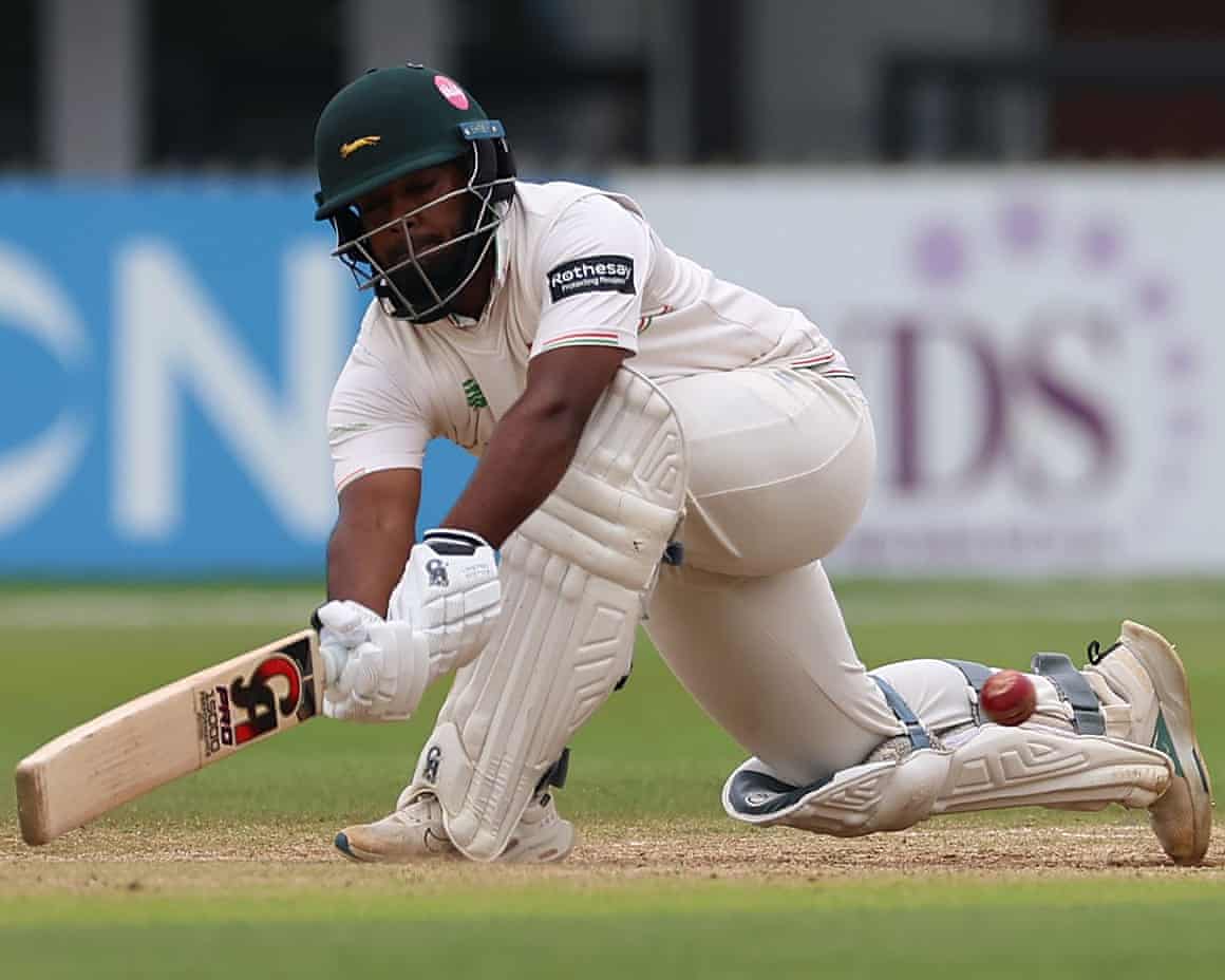 Rehan Ahmed sweeps Derbyshire's Alex Thomson