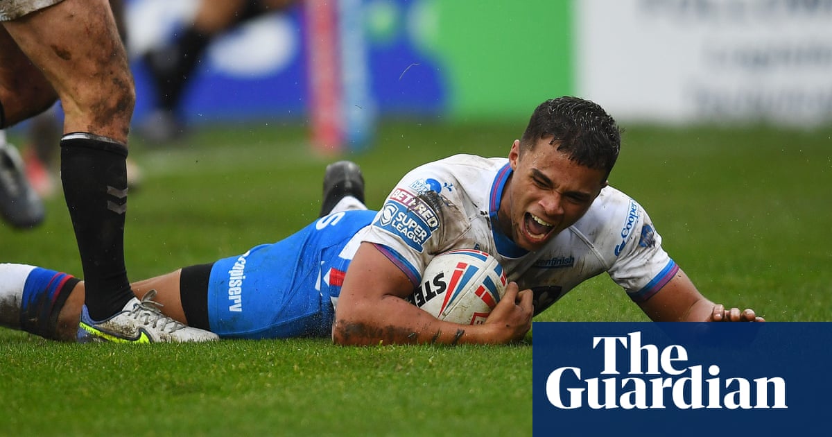 Corey Hall try completes Wakefield’s Challenge Cup comeback at Warrington