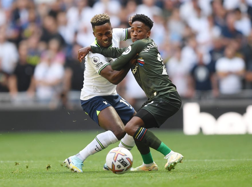 Ryan Sessegnon challenges Kyle Walker-Peters