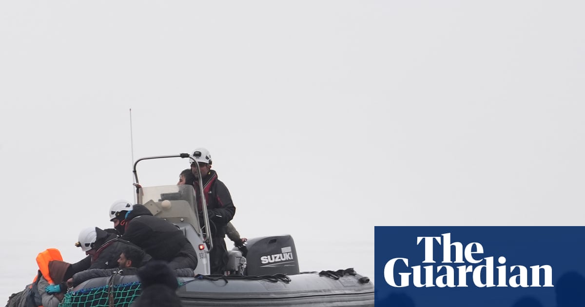 Two dead and one missing after trying to cross Channel to UK