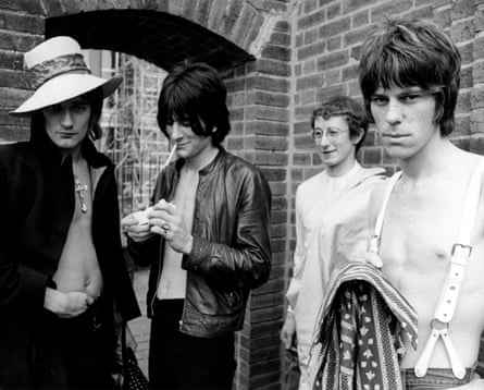 Jeff Beck, right, with the Jeff Beck Group, around 1968: from left, Rod Stewart, Ron Wood and Mickey Waller.