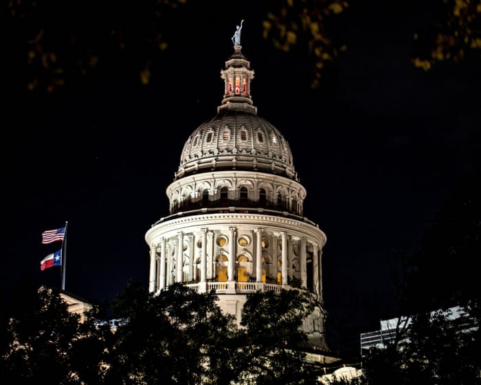 Texas governor signs new redistricting bill, setting up loss of Democratic seats in US House